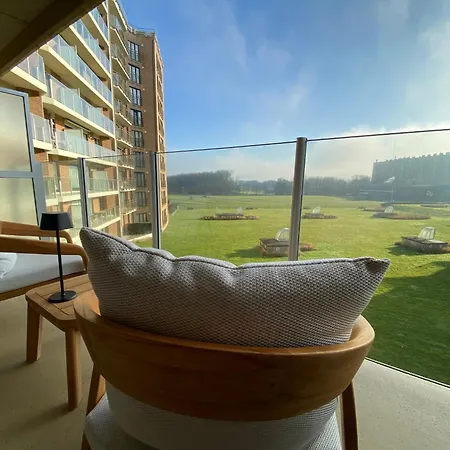 In With Terrace Apartment