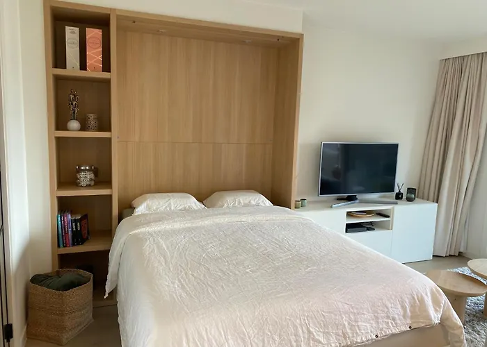 In Near Marina & Golf Appartement